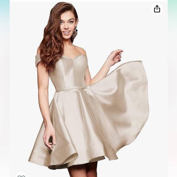Dresses & Skirts - HOMECOMING 2024!!! Satin Dress with Pockets